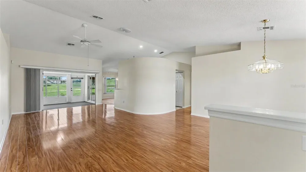 6008 SWALLOW DRIVE Lakeland, FL 33809