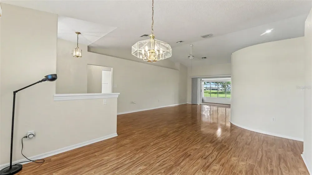 6008 SWALLOW DRIVE Lakeland, FL 33809