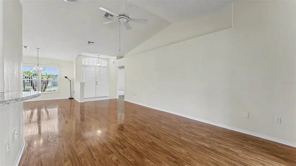 6008 SWALLOW DRIVE Lakeland, FL 33809