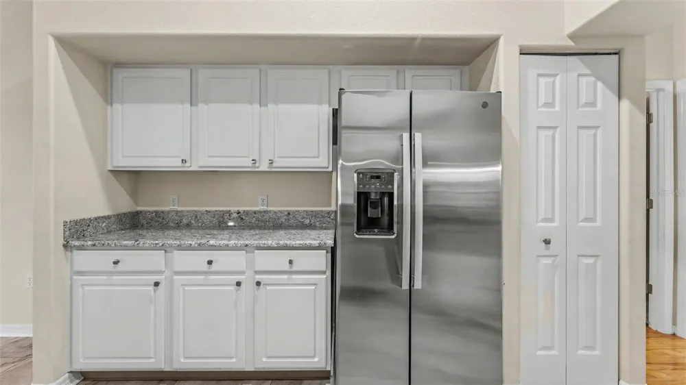 6008 SWALLOW DRIVE Lakeland, FL 33809