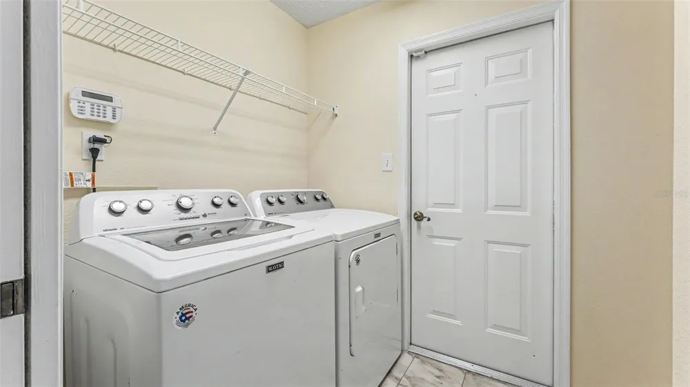 6008 SWALLOW DRIVE Lakeland, FL 33809