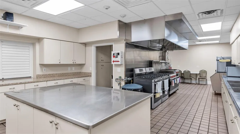 6008 SWALLOW DRIVE Lakeland, FL 33809