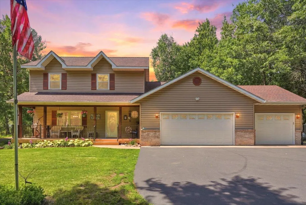733 220th Street Osceola, WI 54020