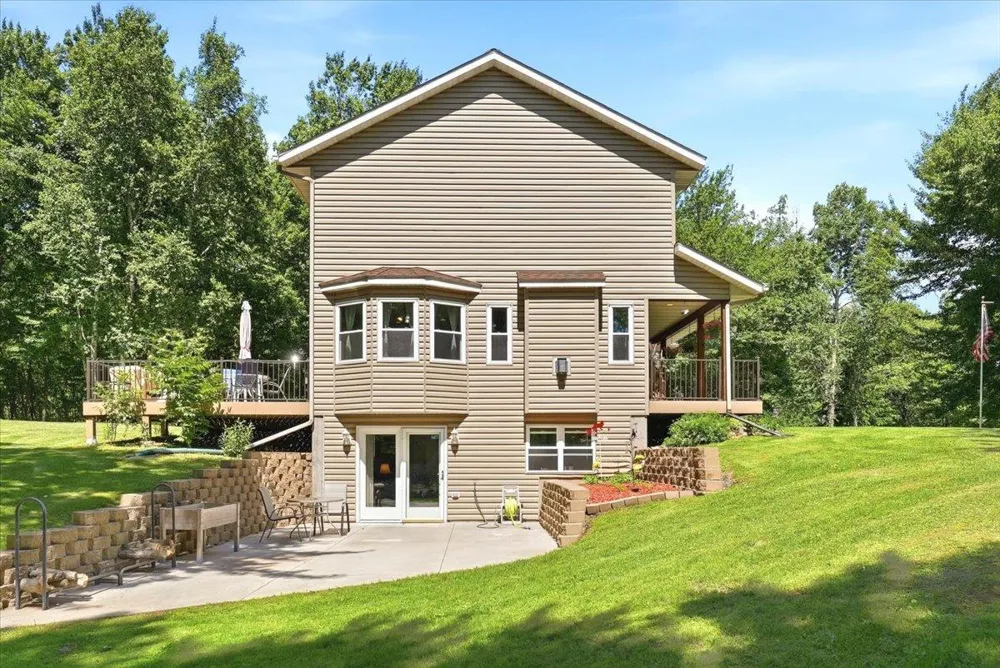 733 220th Street Osceola, WI 54020