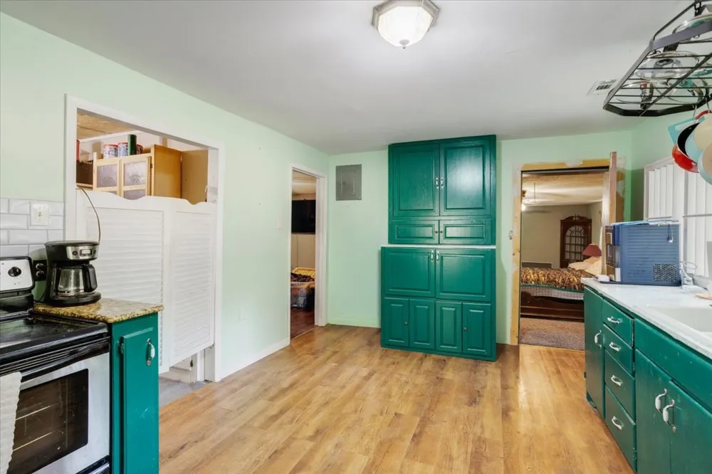 1250 Garrett Road Whitewright, TX 75491