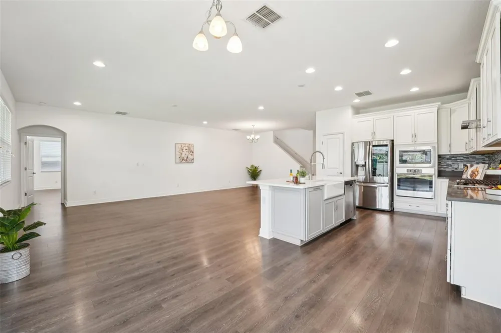 1741 CHERRY WALK ROAD Lutz, FL 33558