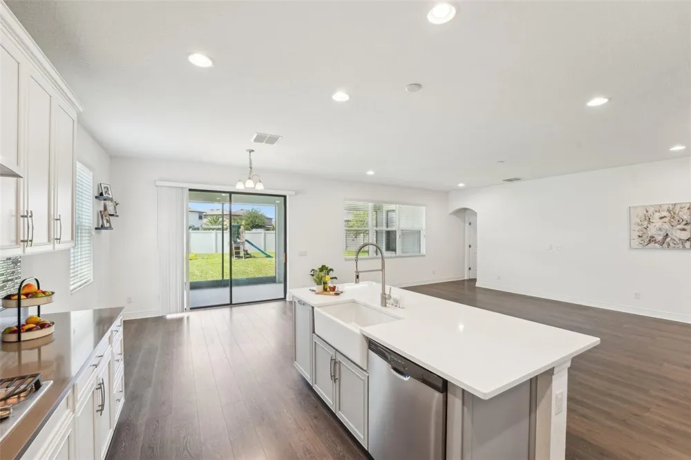 1741 CHERRY WALK ROAD Lutz, FL 33558