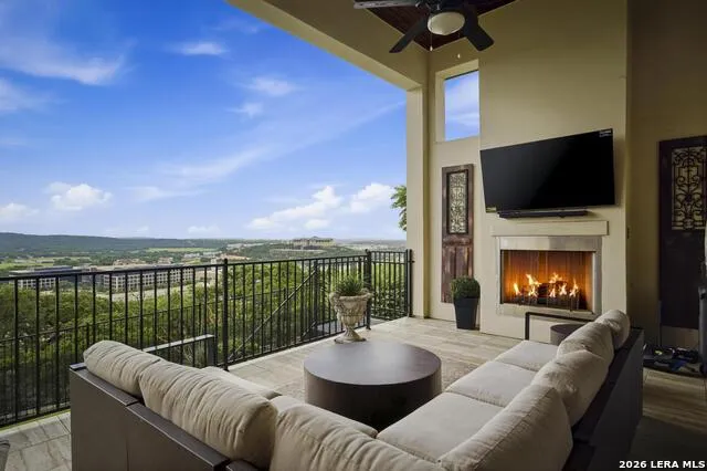 19506 Cresta Alto San Antonio, TX 78256