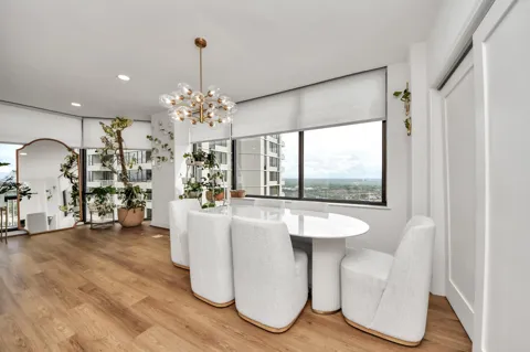 14 Greenway Plaza #23P