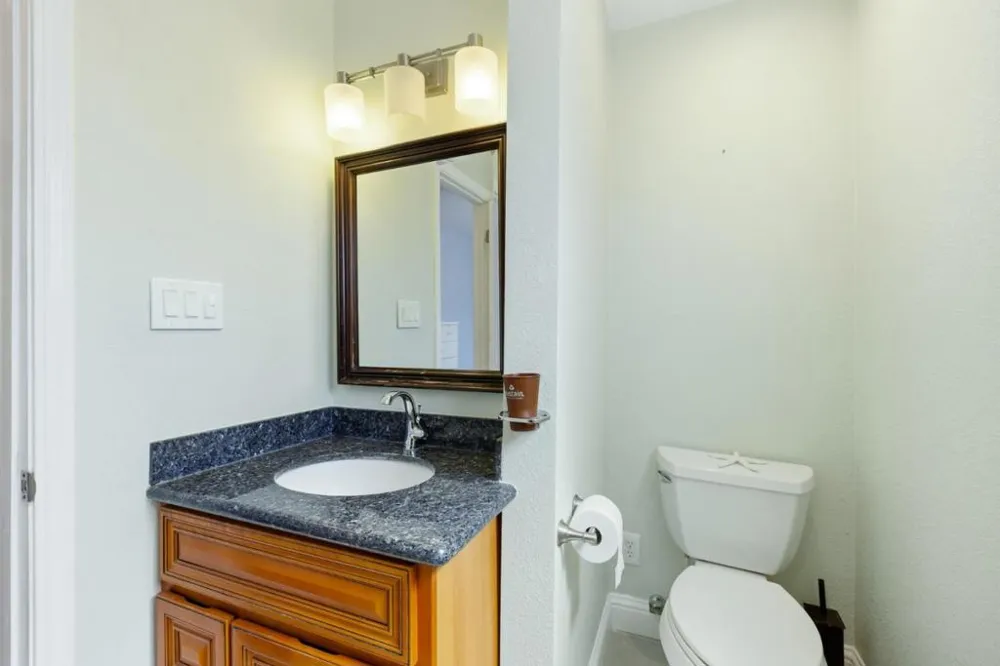33713 Colgate Drive Union City, CA 94587