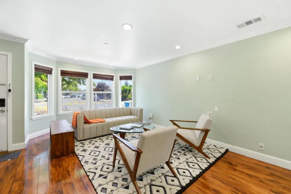 33713 Colgate Drive Union City, CA 94587