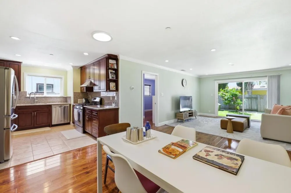 33713 Colgate Drive Union City, CA 94587