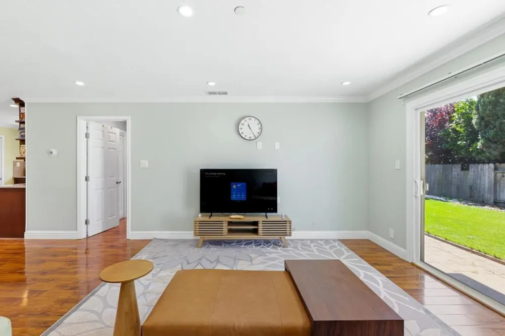 33713 Colgate Drive Union City, CA 94587