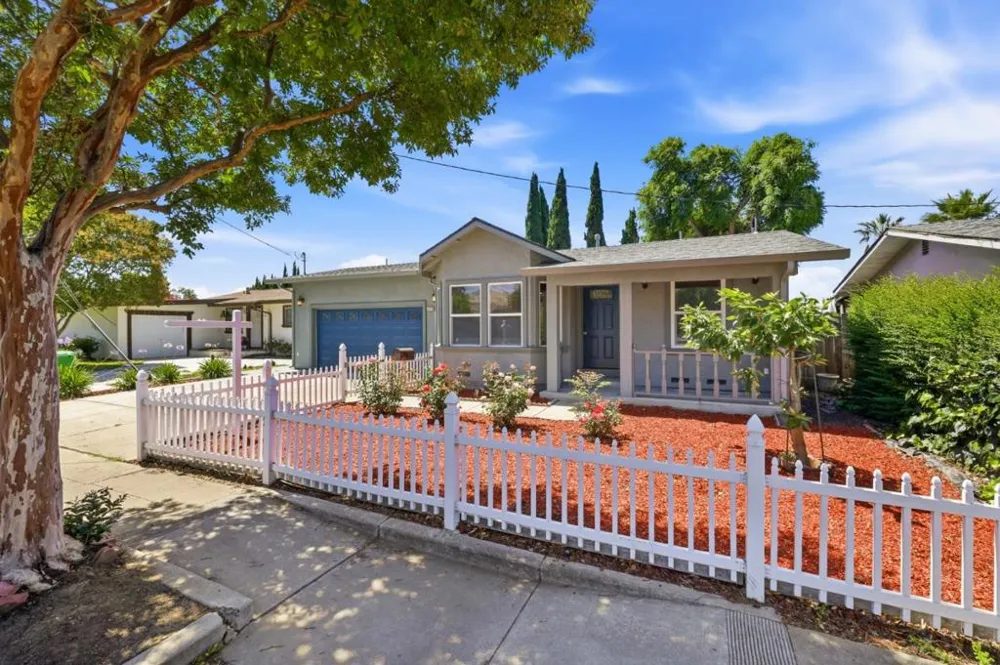 33713 Colgate Drive Union City, CA 94587