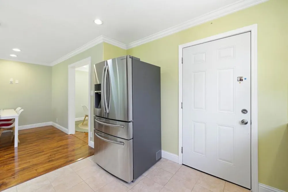 33713 Colgate Drive Union City, CA 94587