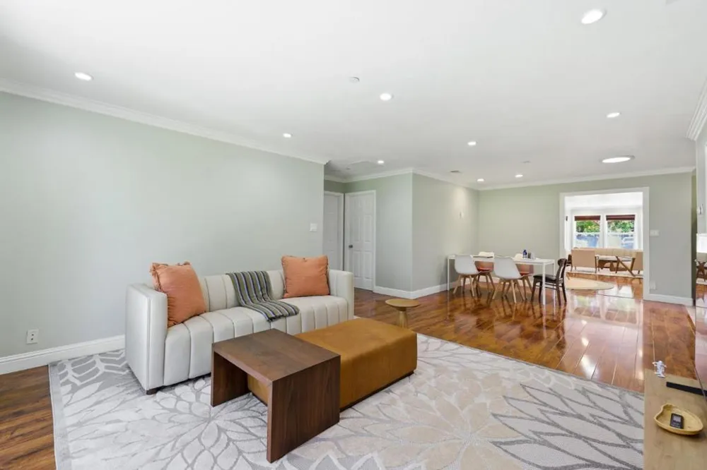 33713 Colgate Drive Union City, CA 94587