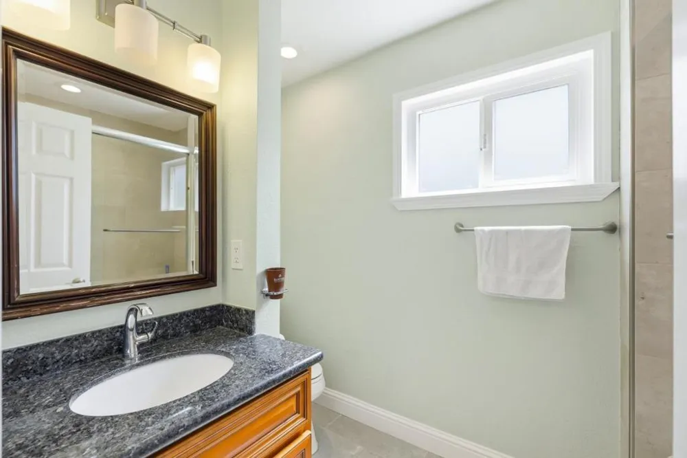 33713 Colgate Drive Union City, CA 94587