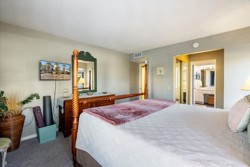 35200 Cathedral Canyon Drive #B10 Cathedral City, CA 92234