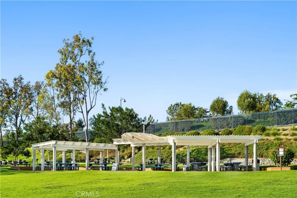 23992 Via La Coruna Mission Viejo, CA 92691