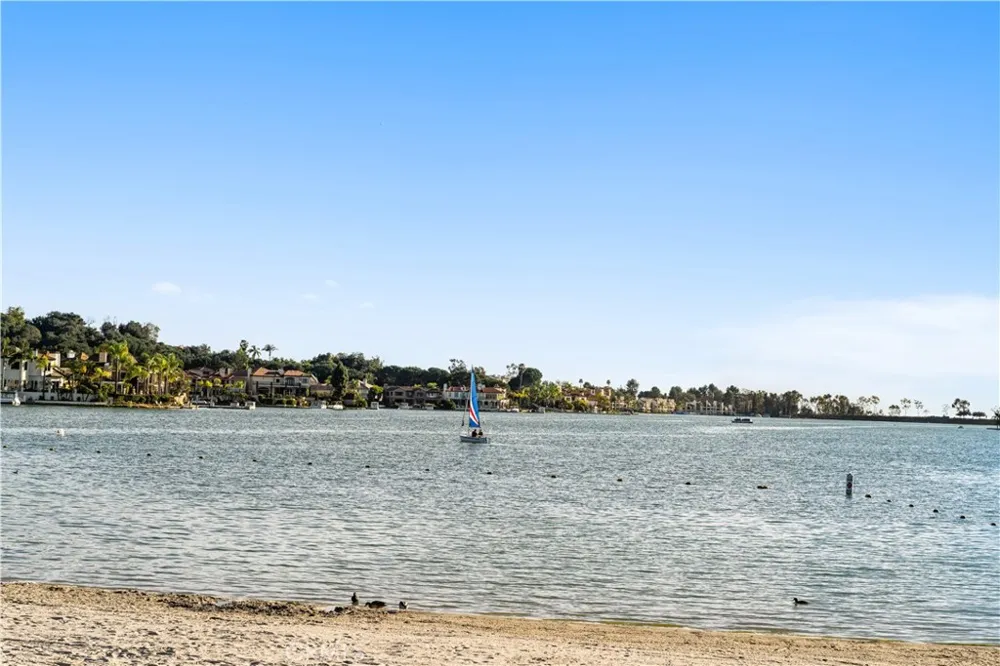 23992 Via La Coruna Mission Viejo, CA 92691