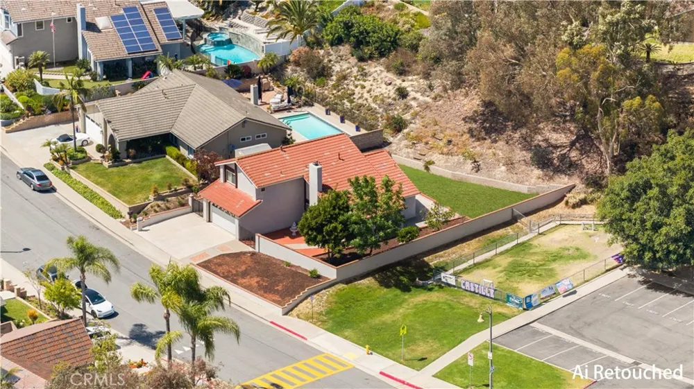 23992 Via La Coruna Mission Viejo, CA 92691