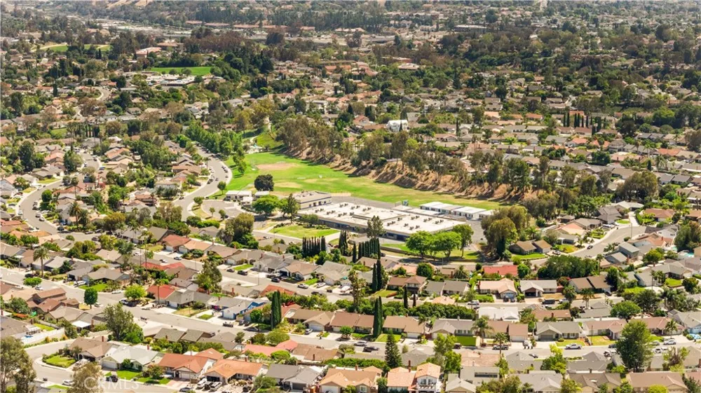23992 Via La Coruna Mission Viejo, CA 92691