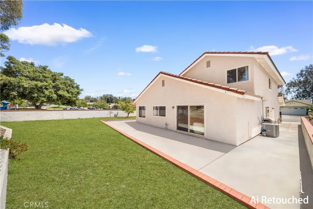 23992 Via La Coruna Mission Viejo, CA 92691