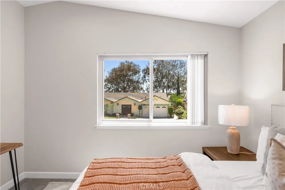 23992 Via La Coruna Mission Viejo, CA 92691