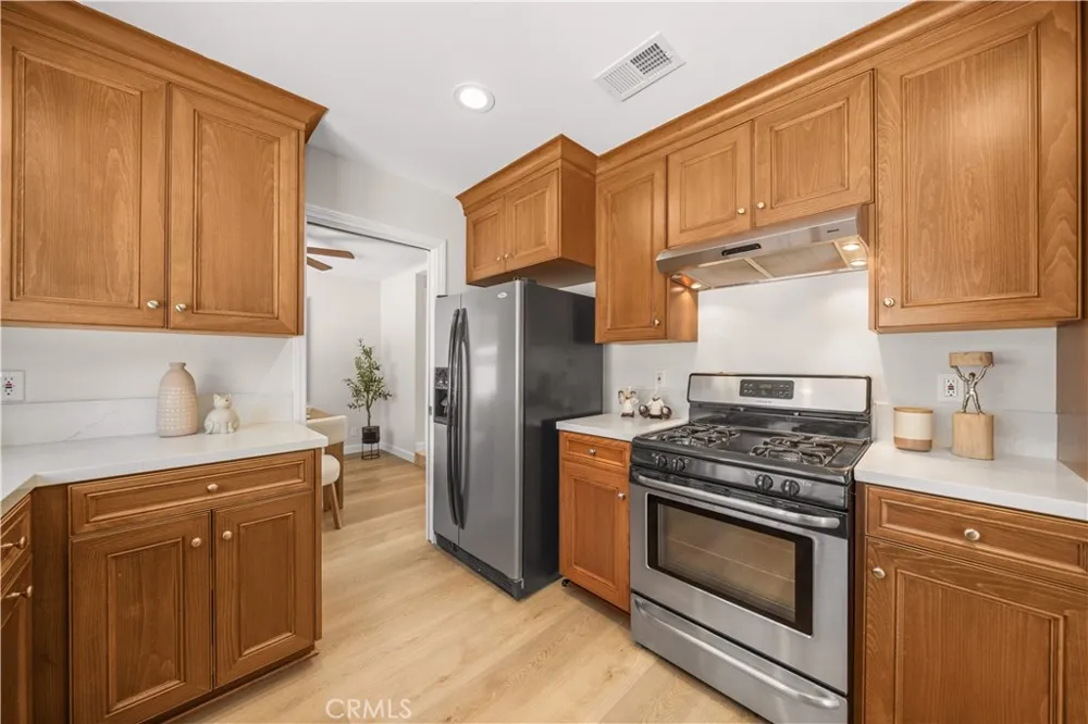 23992 Via La Coruna Mission Viejo, CA 92691