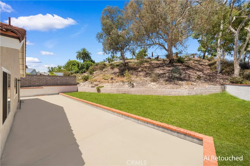 23992 Via La Coruna Mission Viejo, CA 92691