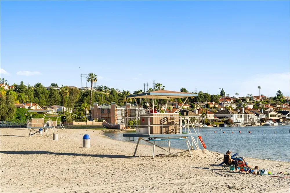 23992 Via La Coruna Mission Viejo, CA 92691