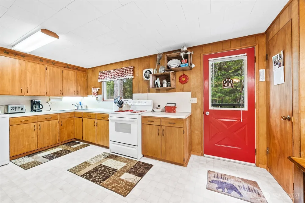 142 Butter Creek Lane Packwood, WA 98361
