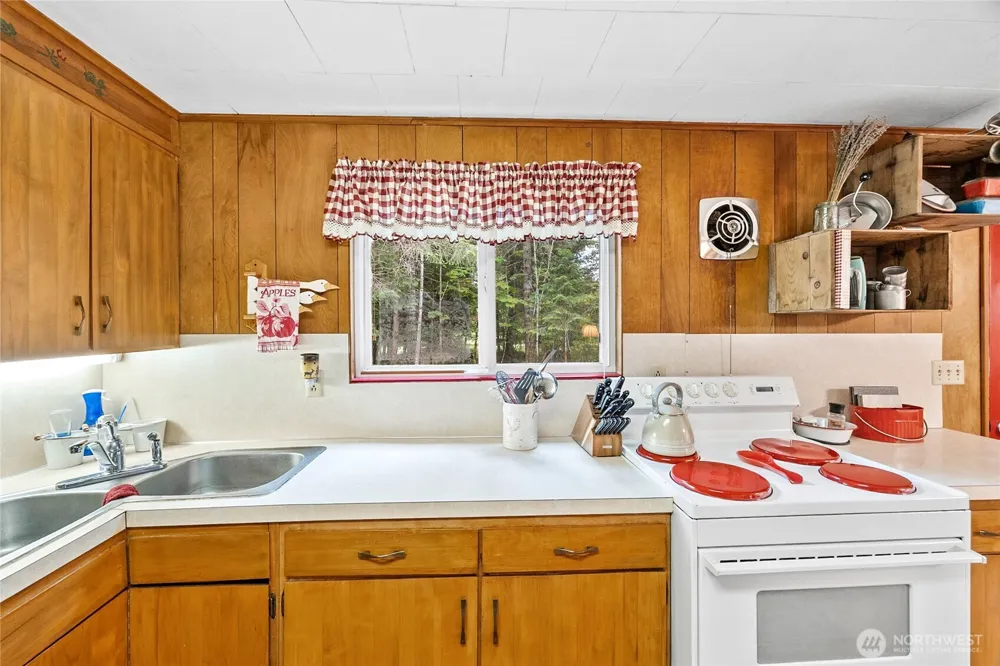 142 Butter Creek Lane Packwood, WA 98361