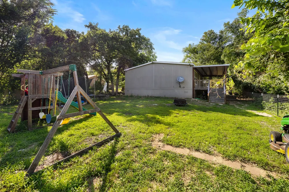 592 Oaklawn Drive Rockdale, TX 76567