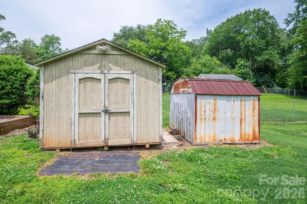 626 Dallas Spencer Mtn Road Dallas, NC 28034
