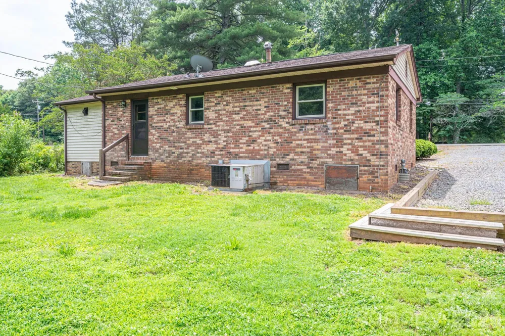 626 Dallas Spencer Mtn Road Dallas, NC 28034