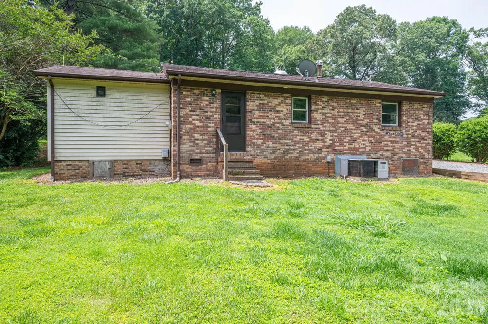 626 Dallas Spencer Mtn Road Dallas, NC 28034