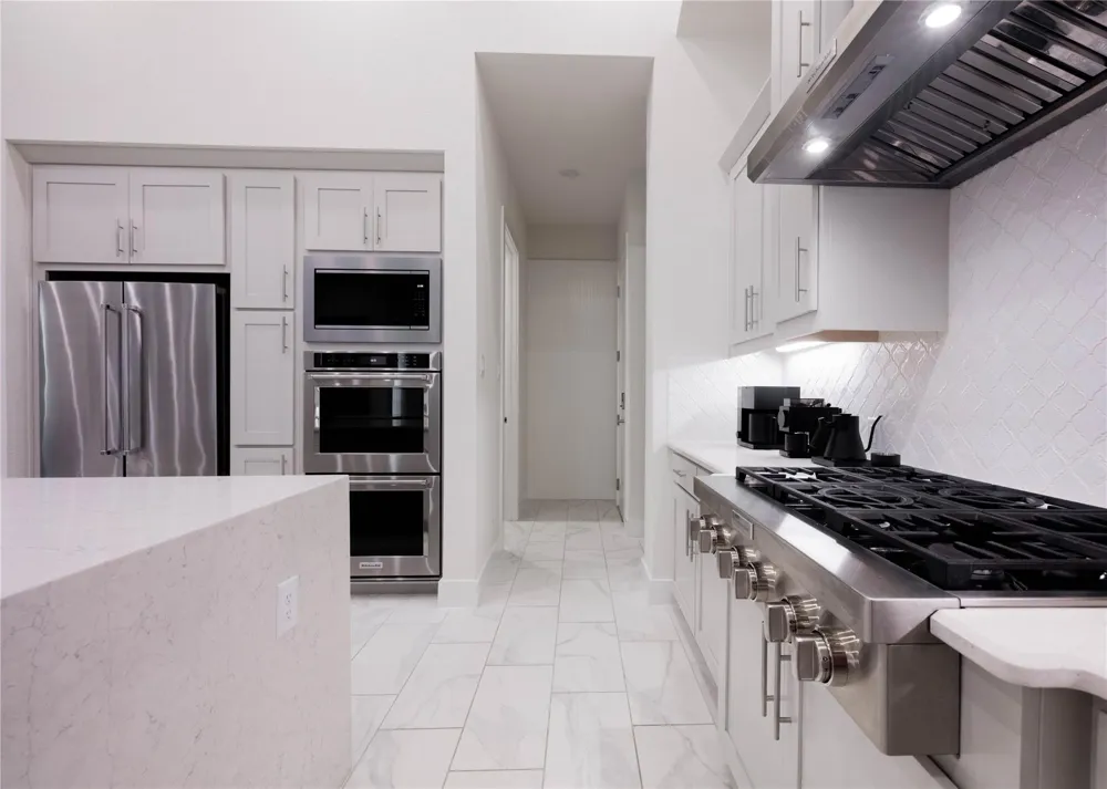 7015 Cantera Manor Boulevard San Antonio, TX 78255
