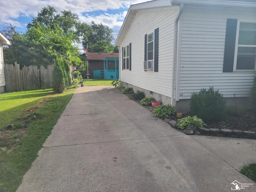 3202 Ferndale Street Frenchtown Township, MI 48162