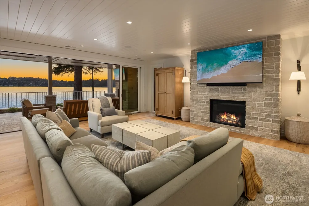 6333 77th Avenue SE Mercer Island, WA 98040