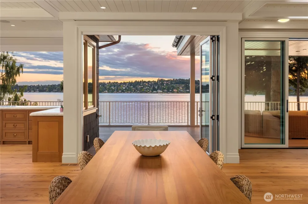 6333 77th Avenue SE Mercer Island, WA 98040