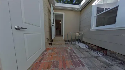 327 NW 15TH TERRACE