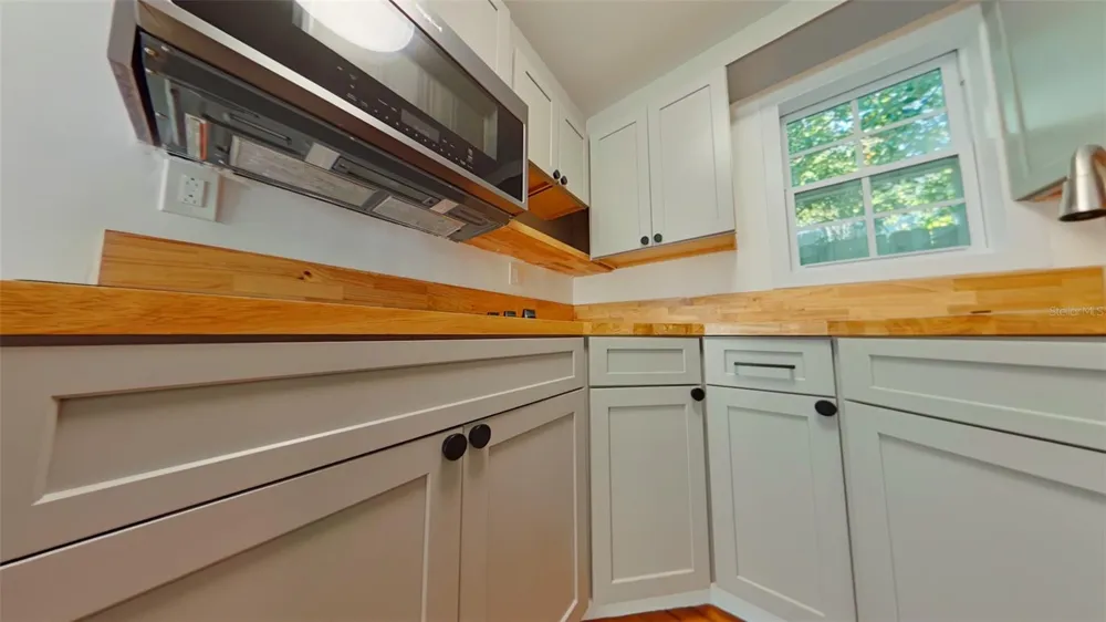 327 NW 15TH TERRACE Gainesville, FL 32603