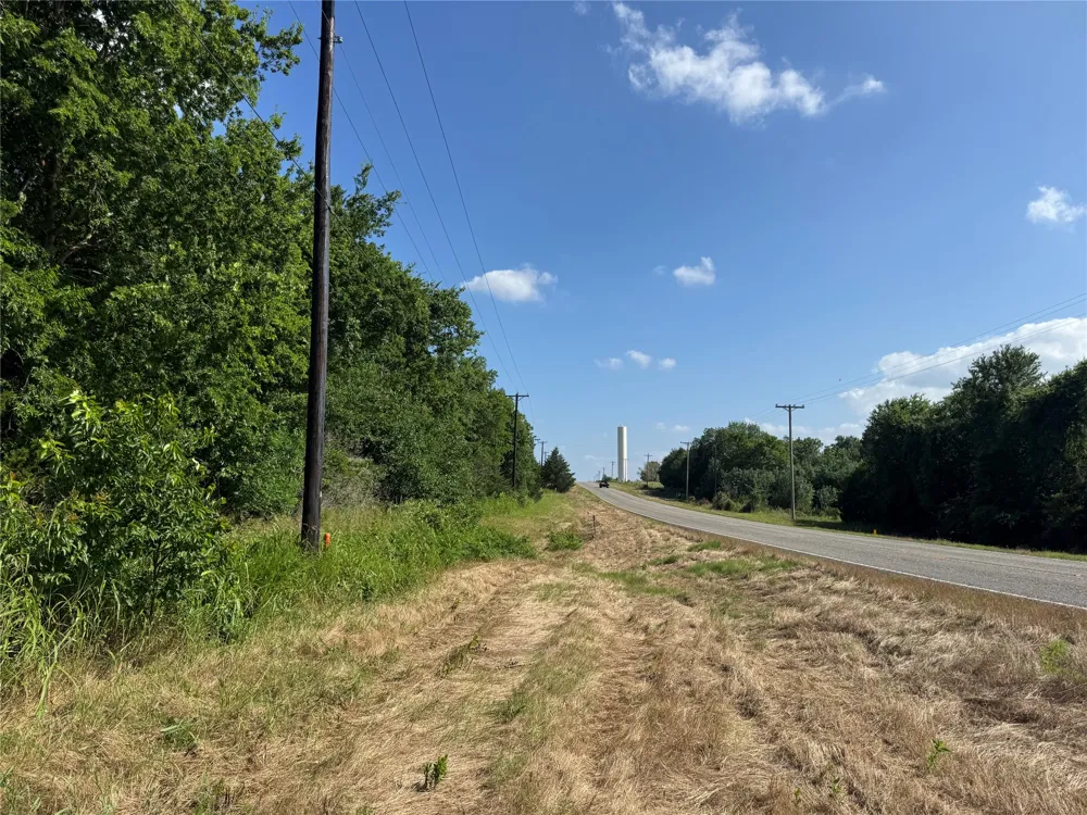 5909 Farm Road 38 S Brookston, TX 75421