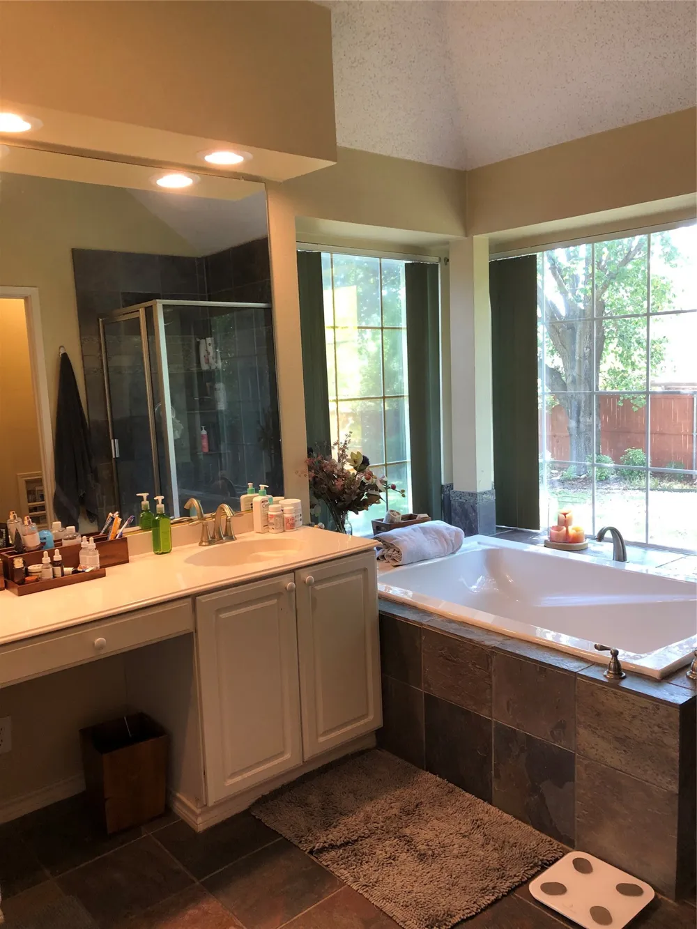 2685 Hillside Drive Highland Village, TX 75077
