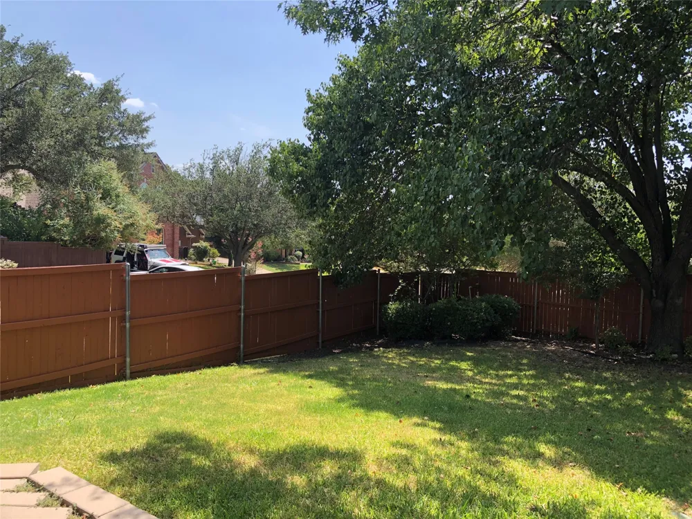 2685 Hillside Drive Highland Village, TX 75077