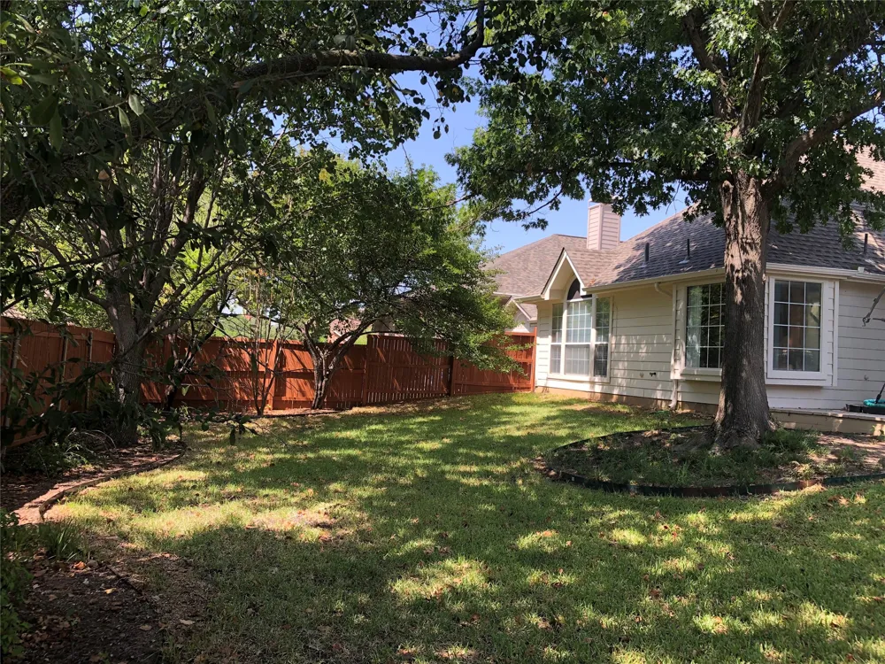 2685 Hillside Drive Highland Village, TX 75077