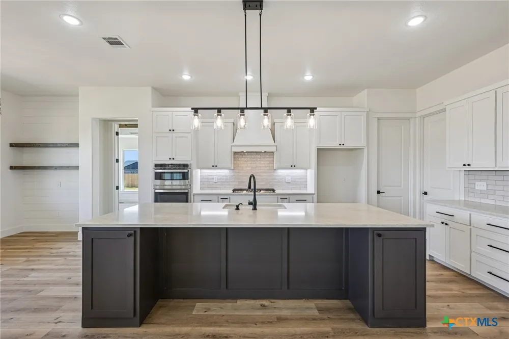 4007 Integrity Lane Salado, TX 76571