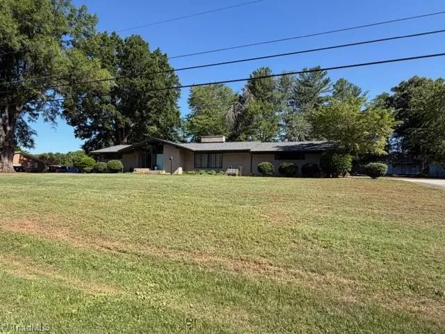 2512 Sunnycrest Drive Reidsville, NC 27320
