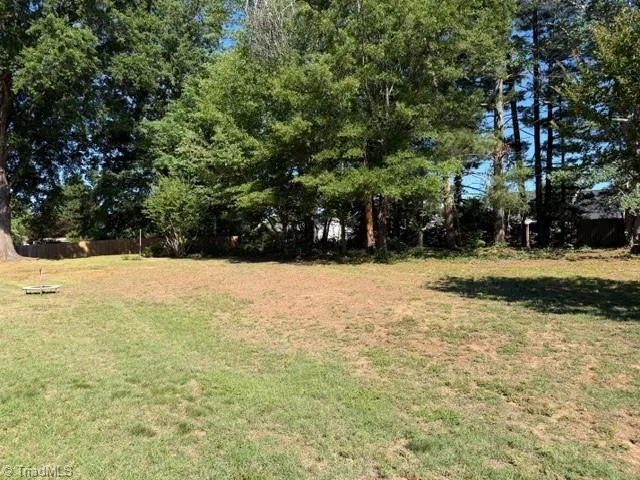 2512 Sunnycrest Drive Reidsville, NC 27320